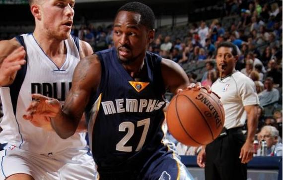 TA分析3-4-3阵型：从链式防守到战术万花筒，攻守易形的现代解法