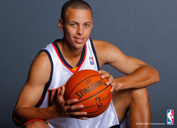 [法甲]门德斯进球 巴黎圣日耳曼客场战平