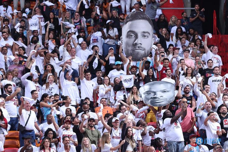 深夜聊天室：《黑神话》评分解禁你怎么看？