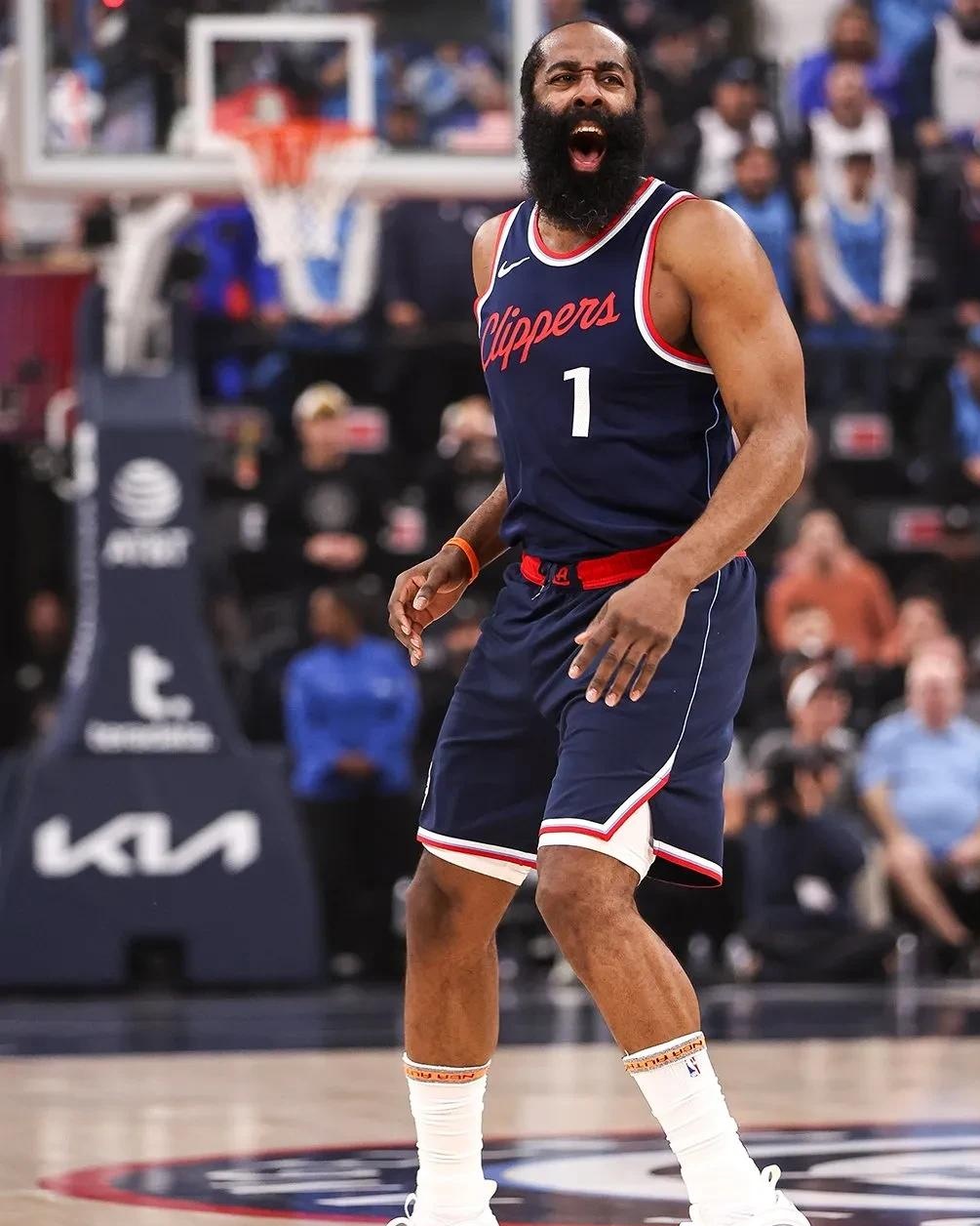 ＂目前最让人惊喜和失望的热门新生：北卡现代前锋CW又缴出顶级表现！田纳西五星侧翼效率低迷！