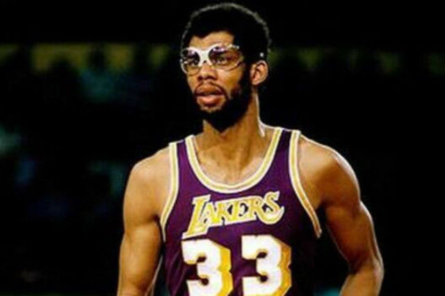 格莱姆斯＆乔治发挥出色，76人收获客场三连胜