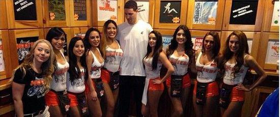 灰熊全力出击，140分轻取爵士，反超湖人升至西部第四