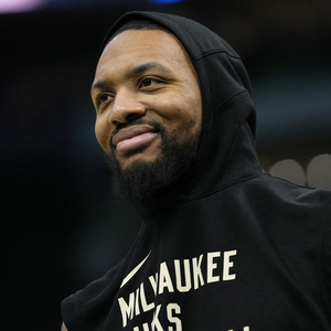 世界杯小组赛抽签揭晓，各组形势激烈，比利时、西班牙、法国等强队争夺晋级，姆巴佩与哈兰德有望对决，阿根廷实力强劲，晋级概率极高。